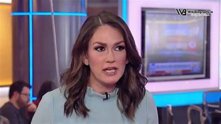 Jessica Tarlov Wiki, Bio, Ethnicity, Net Worth, Age, Husband & more (2023)