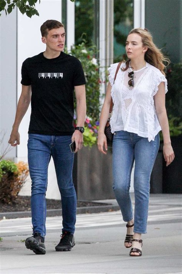 Jodie Comer Boyfriend Is Jodie Comer Dating?