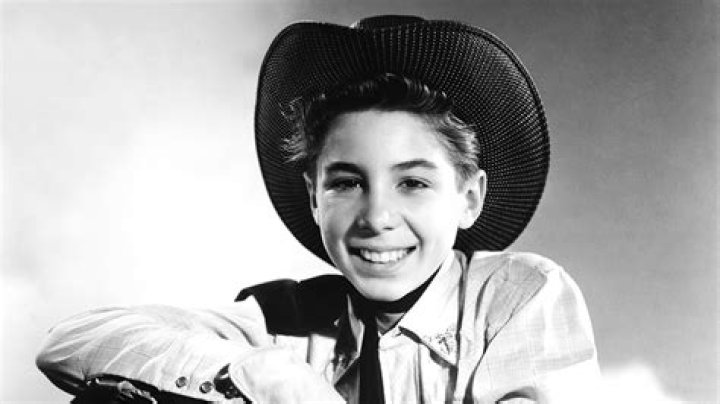 Johnny Crawford Star of The Rifleman Dies