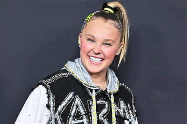 JoJo Siwa Getting 'Death Threats' After SHOCKING Makeover!
