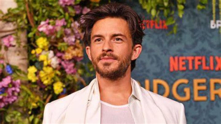 Jonathan Bailey 'talked about' being gay 'from the age of 11'
