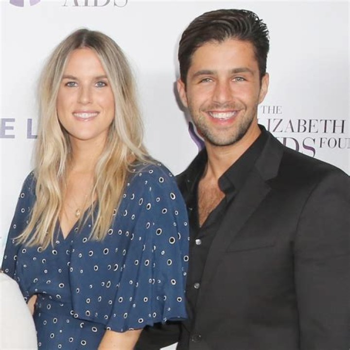 Josh Peck, Wife Paige O'Brien First Child
