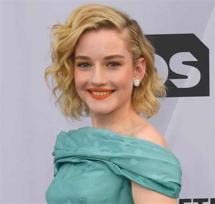 Julia Garner Net Worth Julia Garner Net Worth