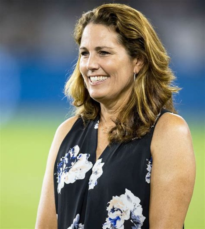 Julie Foudy Biografie, Alter, Höhe, Mann, Reinvermögen Wohlhabender