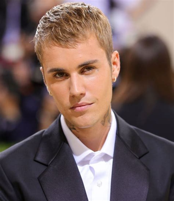 Justin Bieber Justin Bieber and his cute family photos