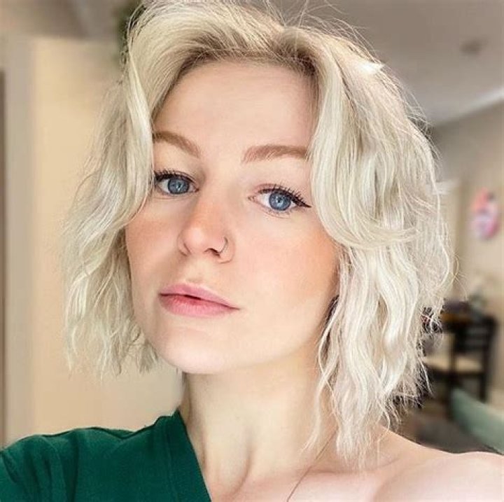 Kallmekris (Tiktok Star) Kris Collins Wiki, Biography, Age, Boyfriend