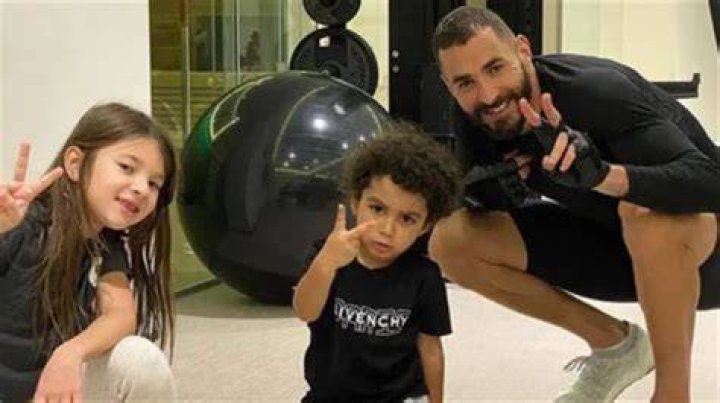 Karim Benzema Lydia Benzema Benzema Sex Tape Plot Valbuena Breaks