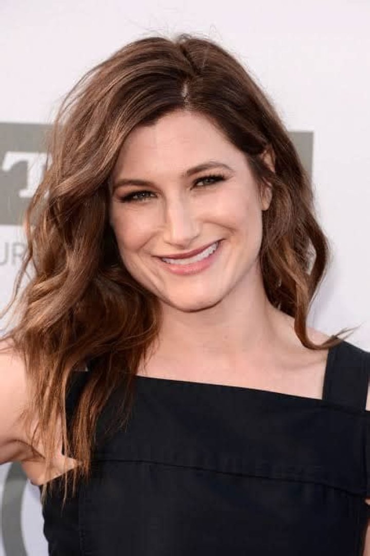 Kathryn Hahn Height and Weight Celebrity Weight