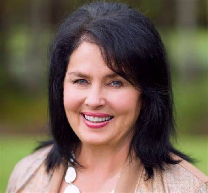 Kay Robertson WikiBio, net worth, marriage, husband, kids, facts.