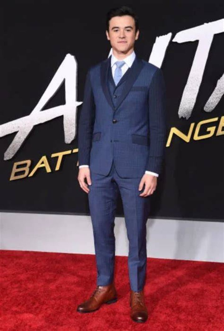 Keean Johnson age, height, girlfriend, parents, movies, Instagram