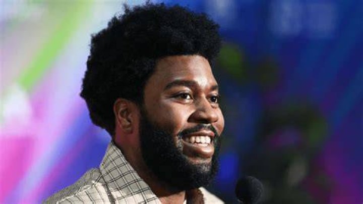 Khalid ‘recovering’ after being involved in a car accident Goss.ie