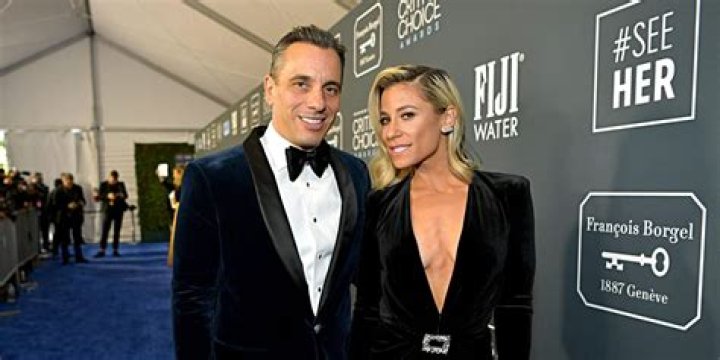Lana Gomez Wiki. Who is Sebastian Maniscalco’s wife?
