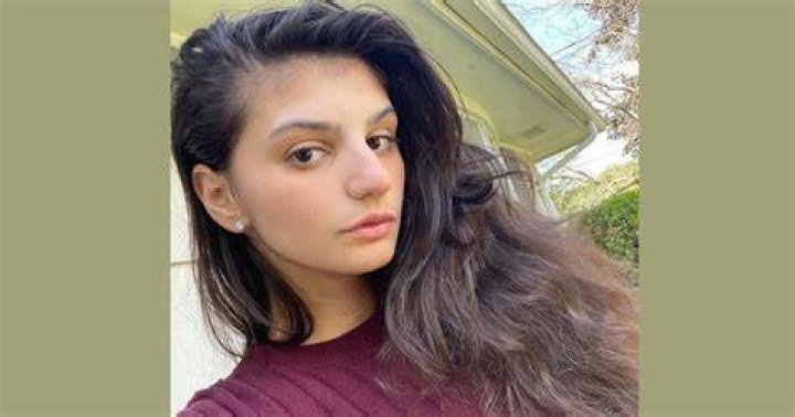 Lexi Weinbaum A Survivor's Story of Trauma and Mental Health