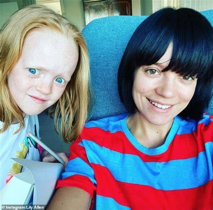 Lily Allen Shares A Rare Photo Of Her Daughter Marnie Chart Attack