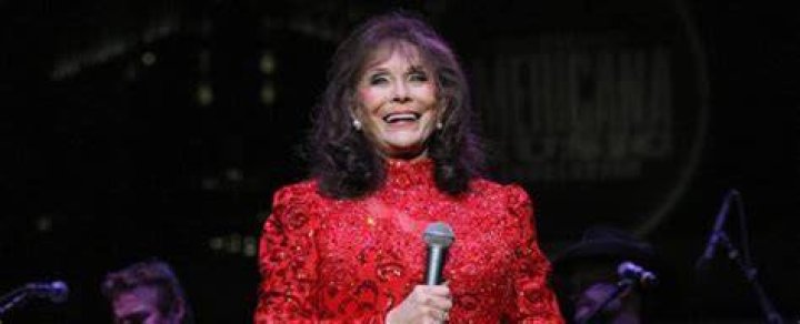 Loretta Lynn Net Worth How Much Money Late Singer Had In Touch Weekly