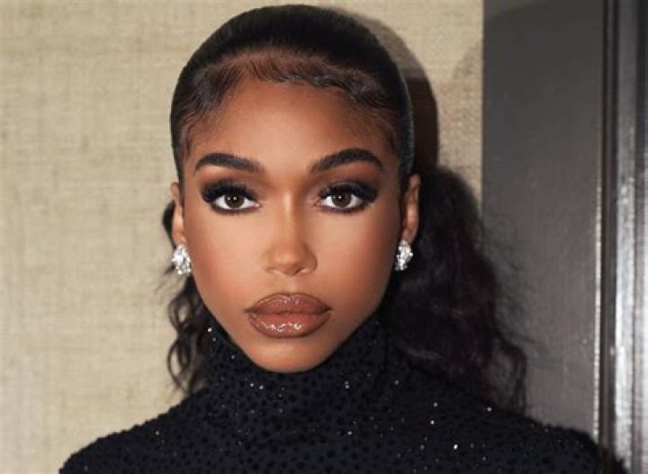 Lori Harvey shares her green and red dating flags following split from