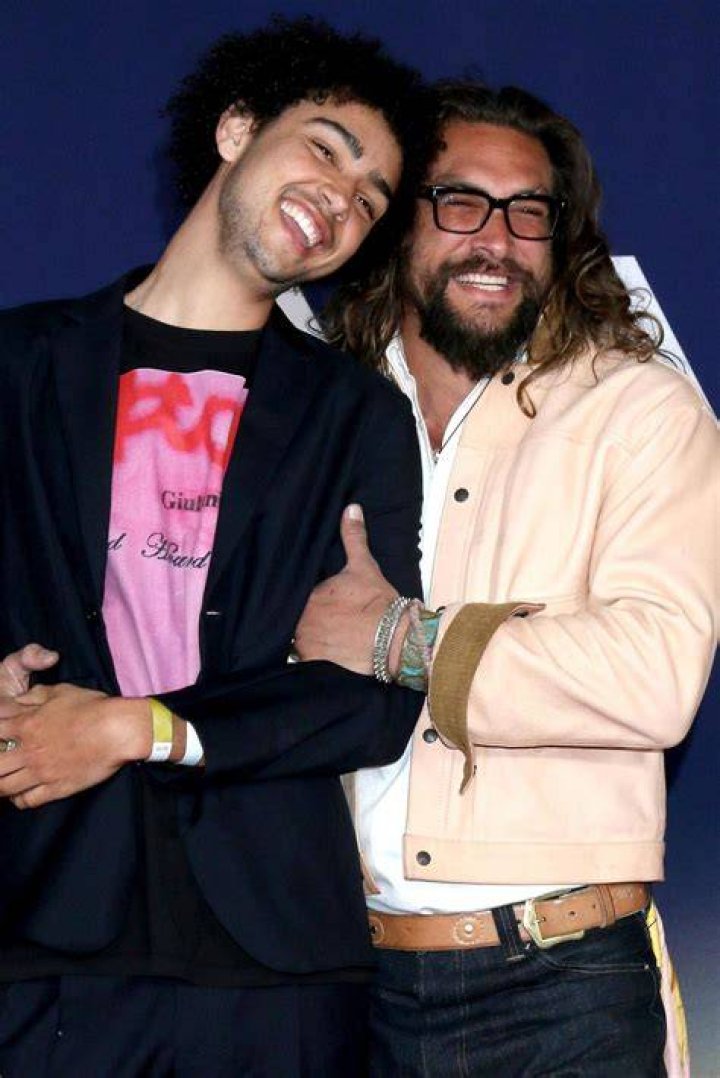LOS ANGELES, APR 4 Archie Madekwe, Jason Momoa at the Ambulance