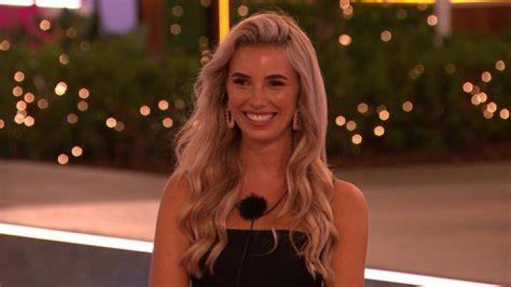 Love Island Who Is Lana Jenkins New Boyfriend? Parents Net Worth