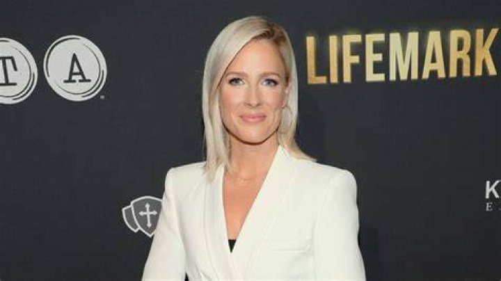 Lyndsay Keith's Singlehood And Its Impact