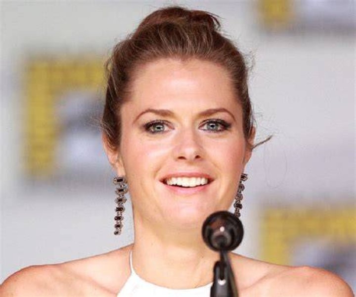 Maggie Lawson Biography Facts, Childhood, Family Life & Achievements