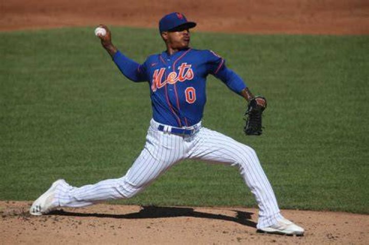 Marcus Stroman Accepts Qualifying Offer MLB Trade Rumors