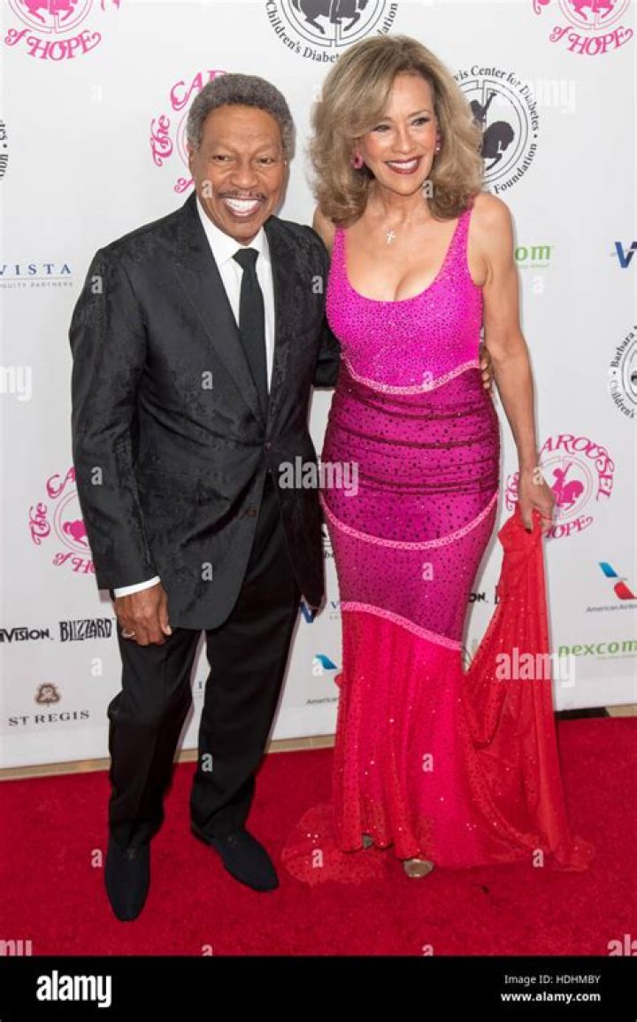 Marilyn McCoo Photos Photos 2016 Carousel of Hope Ball Photo