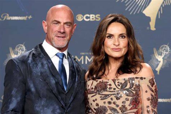 Mariska Hargitay and Christopher Meloni Walked the Emmys Red Carpet