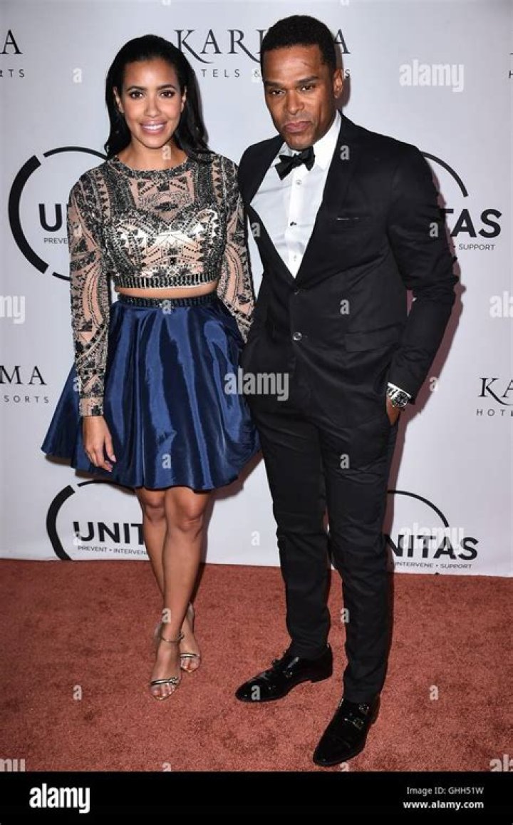 Maxwell Musician Maxwell and julissa bermudez 2017 vh1's "dear mama