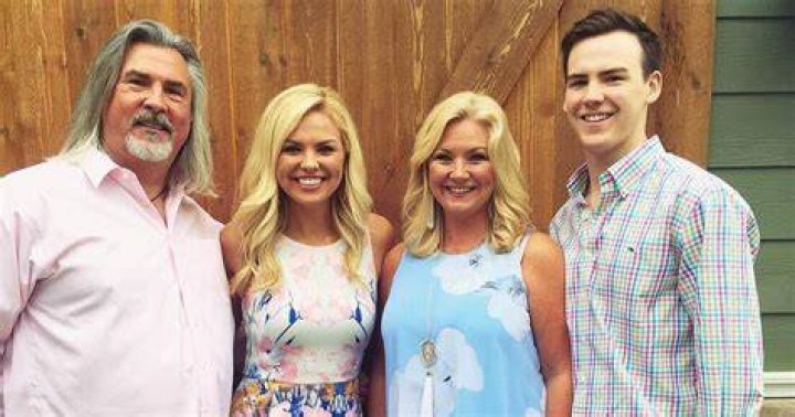 Meet Hannah Browns Parents, Susanne, And Robert Walker Brown |