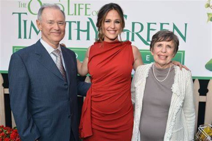 Meet Julia Garners Parents: A Closer Look ·