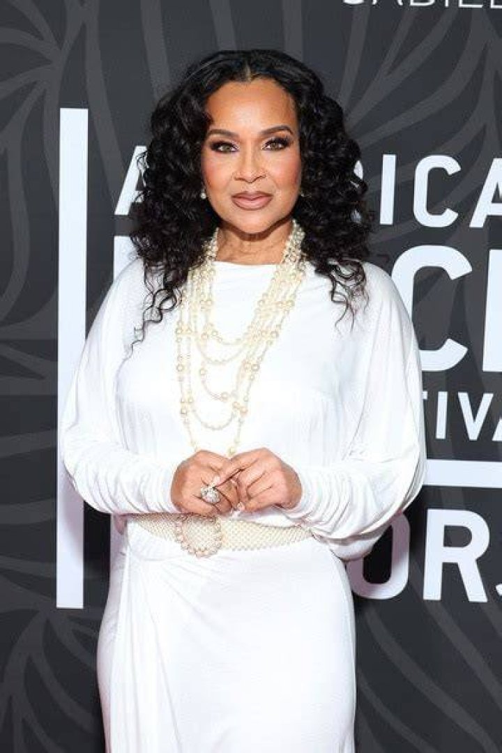 Meet LisaRaye's New BOYFRIEND His Name Is Yahweh The Holy Ghost