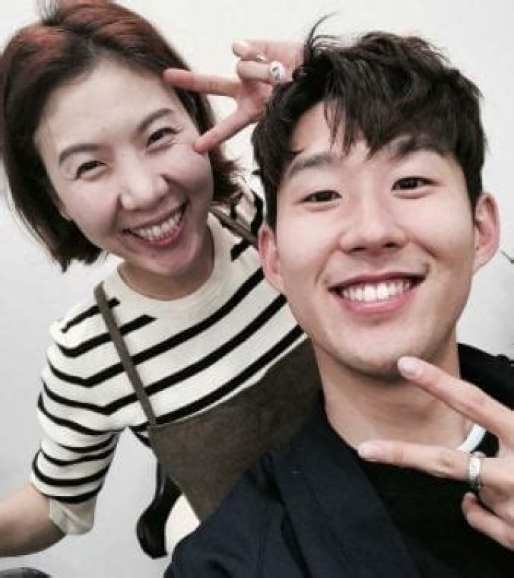 Meet Son Woong-jung and Eun Ja Kil