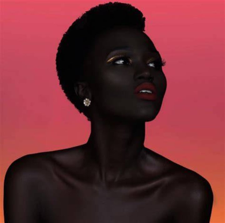 Meet the Sudanese model taking down skinshamers one Instagram at a time