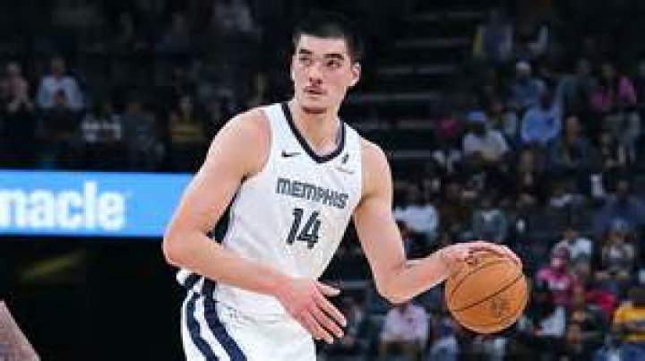 Meet Zach Edey The 7foot4 Purdue big man from Toronto BVM Sports