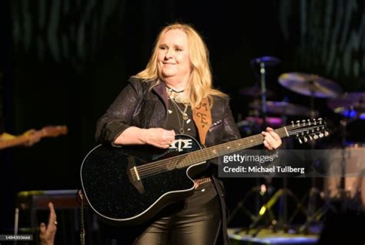 Melissa Etheridge's Son Beckett Dies at 21 How Many Children Does the