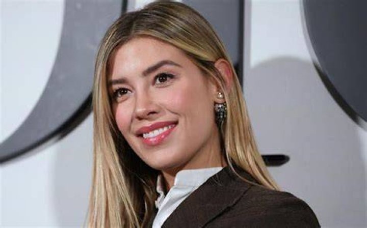 Michelle Salas luce el vestido boho y aesthetic más bonito con