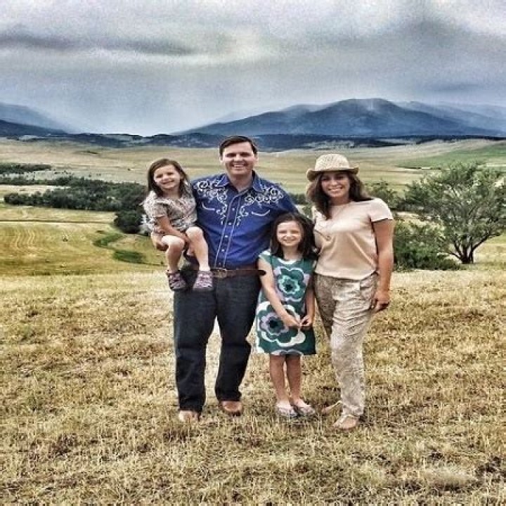MSNBC anchor Hallie Jackson and Frank Thorp shared a daughter named Monroe.