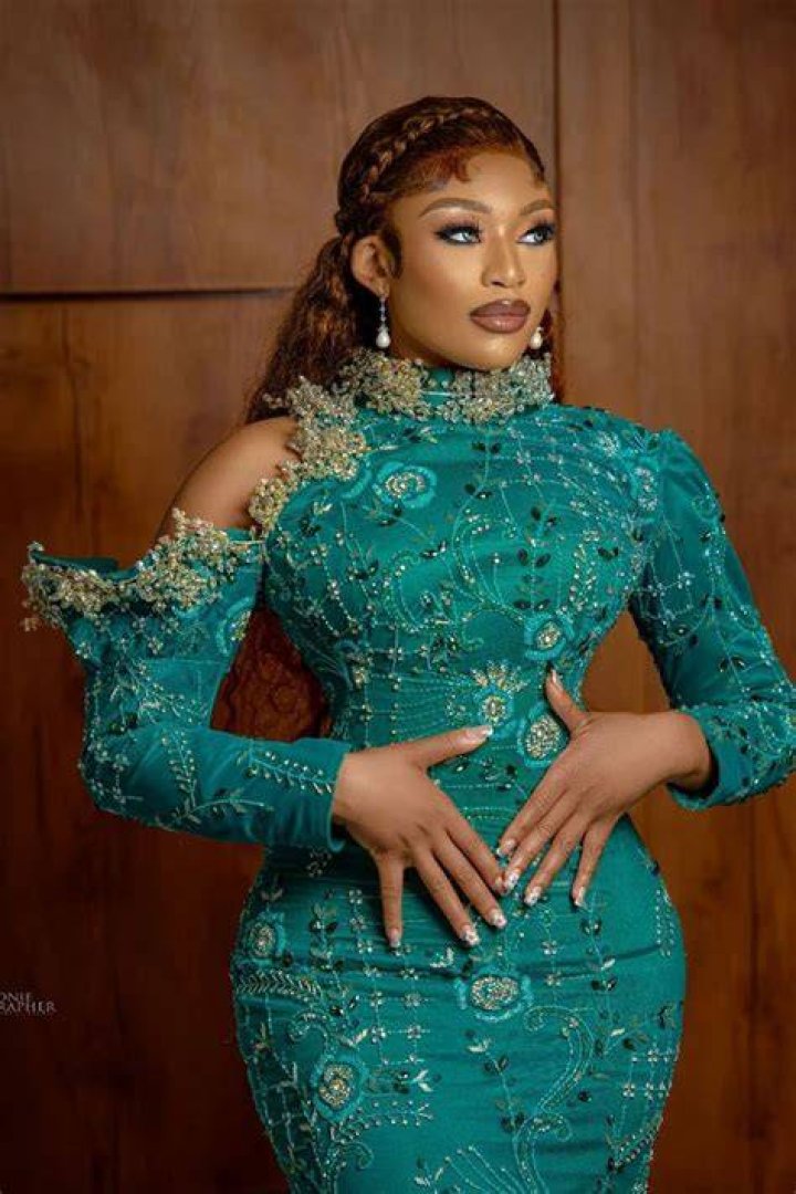 Naija Fashion Daily! Style Focus Brandy Norwood's Box Braids Hairstyles!
