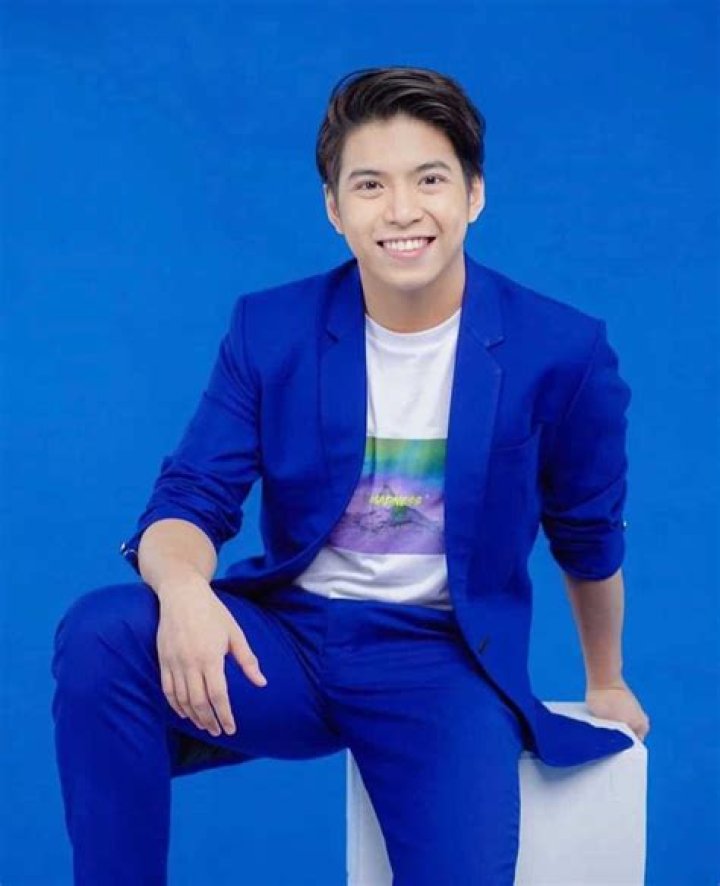 Nash Aguas bio net worth, age, height, girlfriend