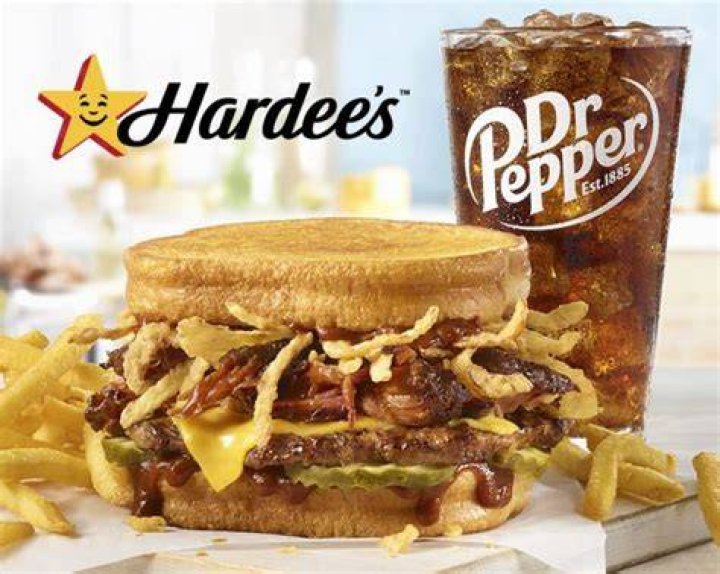 New Hardee's & Carls Jr. Froot Loops Donuts REVIEW!