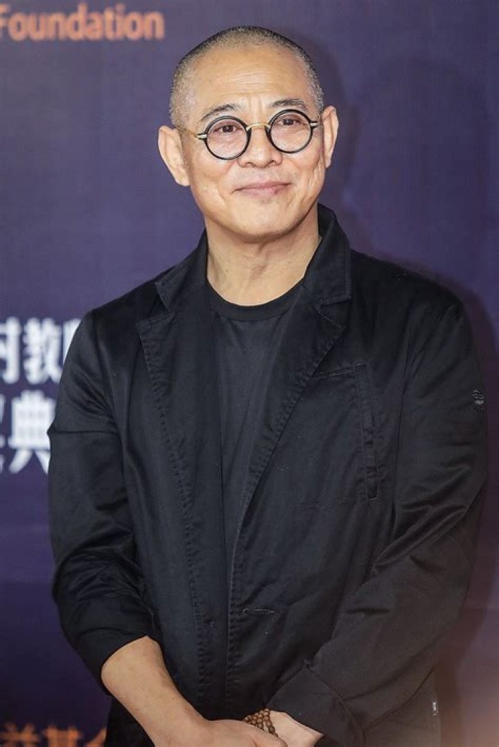 New photo of Jet Li has fans worried for his health 9Celebrity