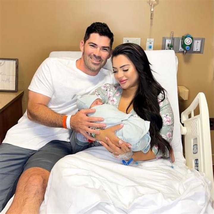 Nilsa Prowant and Gus Gazda's Destination Seaside Wedding &mdash; Miss Milly