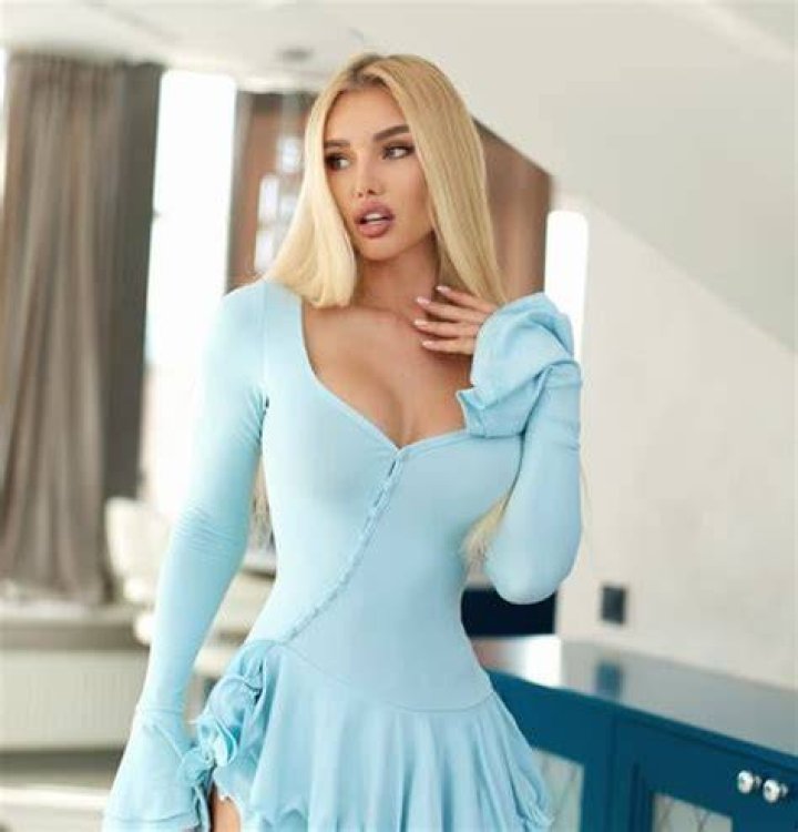 Olya Abramovich Bio, Age, Height Models Biography