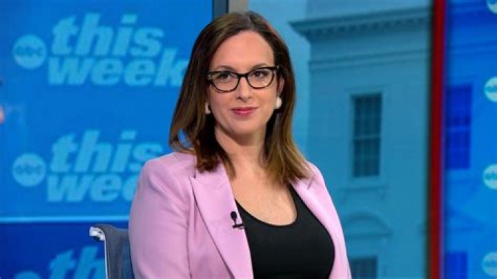 On Sarah Isgur controversy, CNN equivocates, waffles, embarrasses