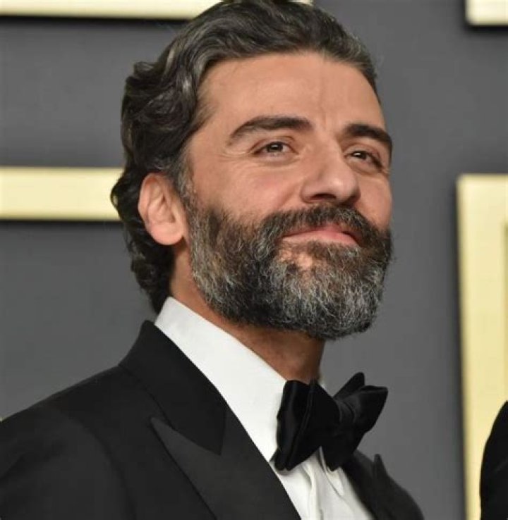 Oscar Isaac Net Worth,lifestyle,personal life,age,wiki and more |