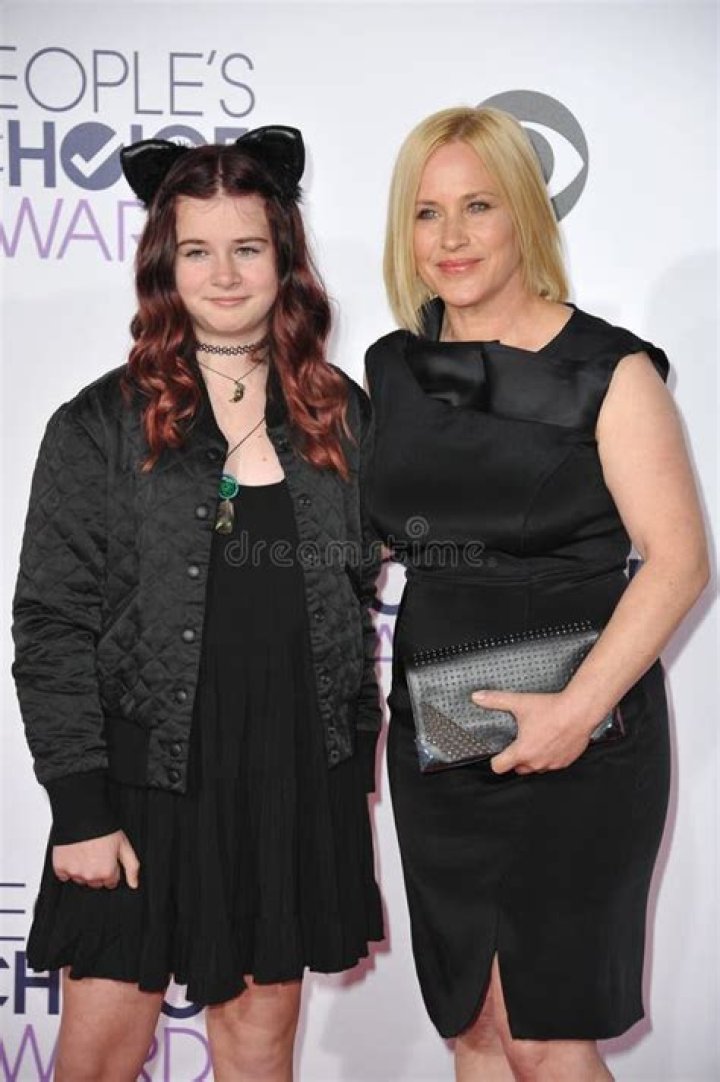 Patricia Arquette Y Harlow Olivia Calliope Jane Imagen de archivo