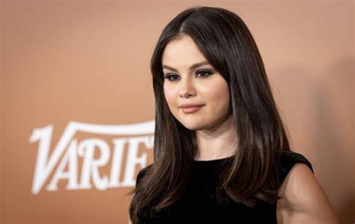 Photos of Selena Gomez and Her Mom POPSUGAR Latina Photo 13