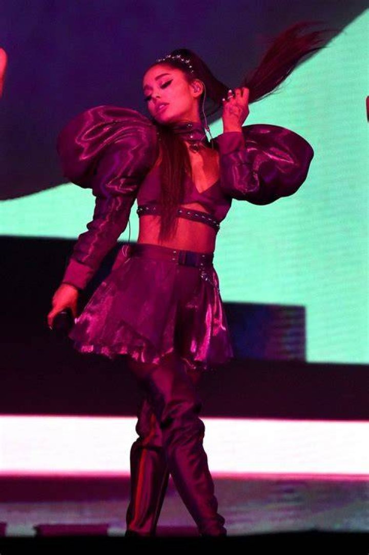 Pin on Ariana grande outfits