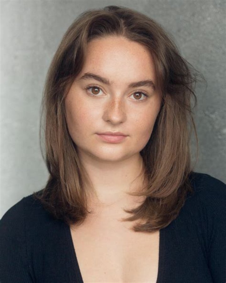Pixie Davies Bio, Age, Net Worth, Height, Single, Nationality, Body Measurement, Career In