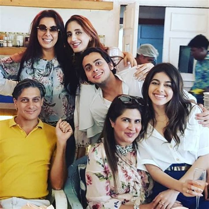 Pooja Bedi Birthday Adorable Photos of the Actress with Dad Kabir Bedi